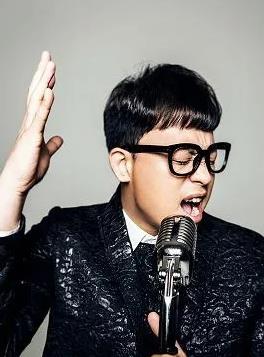 金润吉MP3/flac歌曲《Love Love》